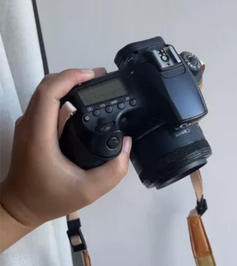 佳能60D 配铁痰盂镜头，ef50mm f...