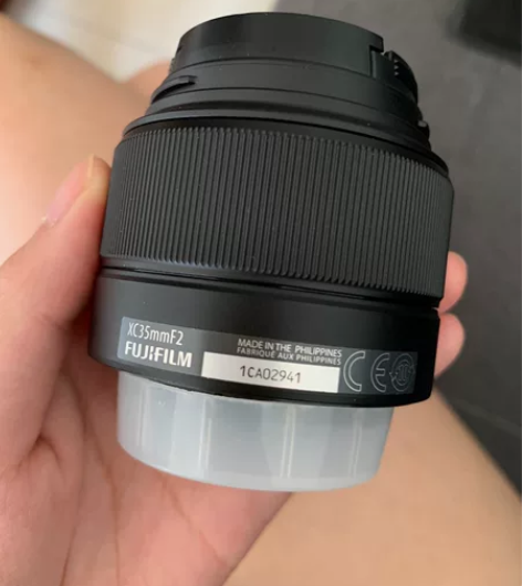 富士xc35f2定焦镜头包装都在 去年9月...