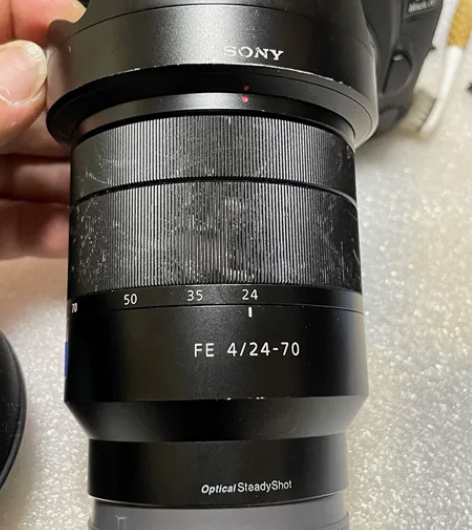 索尼镜头24-70mmF4   全画幅蔡司...