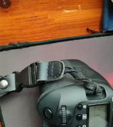 佳能（Canon）EOS 6D 专业全画幅...