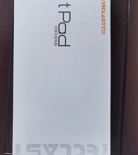 全新！！！台电品牌4+64G全网通学生平板...