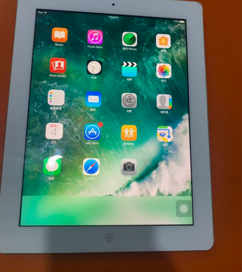 苹果平板,ipad4代 正常使用,看电视电...