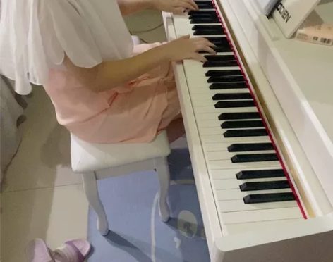 知名品牌源头工厂钢琴直发专业考级智能数码重...