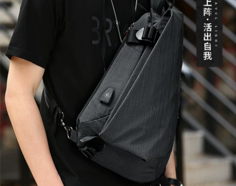 ?梵瑞恩胸包男士大容量斜挎包包休闲运动背包...