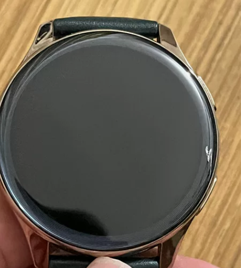 出售限定版一加钴合金手表，充电快的同时正常...