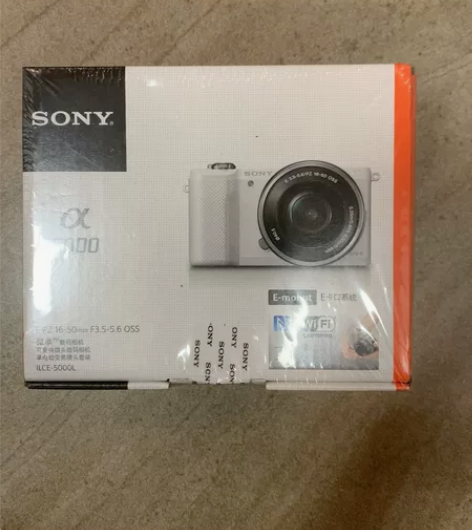 索尼5000全新未拆封微单，几年前买家电抽...
