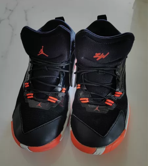 乔丹篮球鞋us1.5Y cm20.5 感兴...