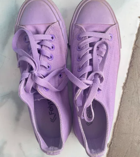 飞跃 Feiyue 小紫鞋38码 给个价带...