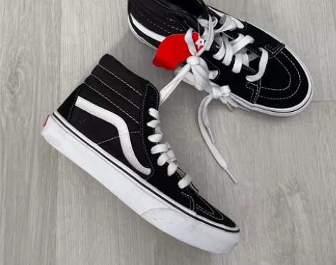 Vans经典款高帮板鞋35码 保证正品全新...