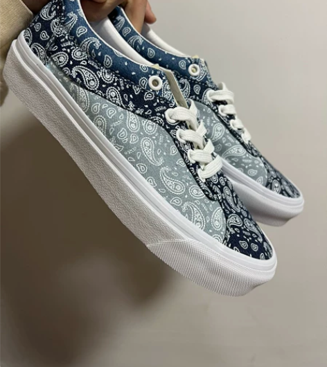 Vans Bold Ni 黑蓝/腰果花 全...