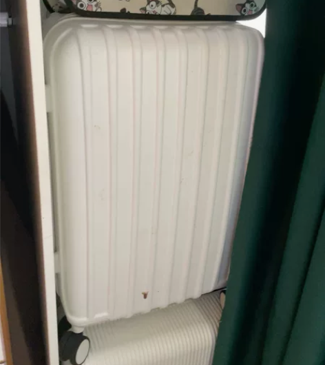 拉杆箱，完好无损用过一次转卖22寸的 感兴...