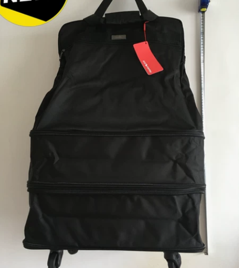 旅行包，准备出国旅游买的，一直没舍得用，背...