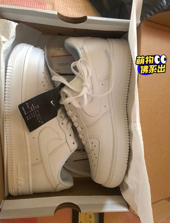 耐克 Air Force 1纯白