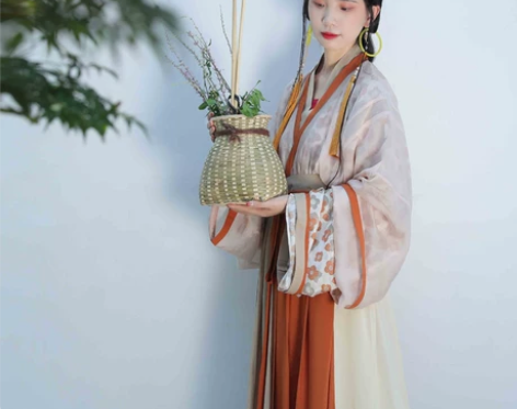 阑珊居 知更  晋制交领天丝印花晋襦一片式...