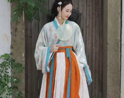 other/其他 民族装舞台装花夕树【幕语...