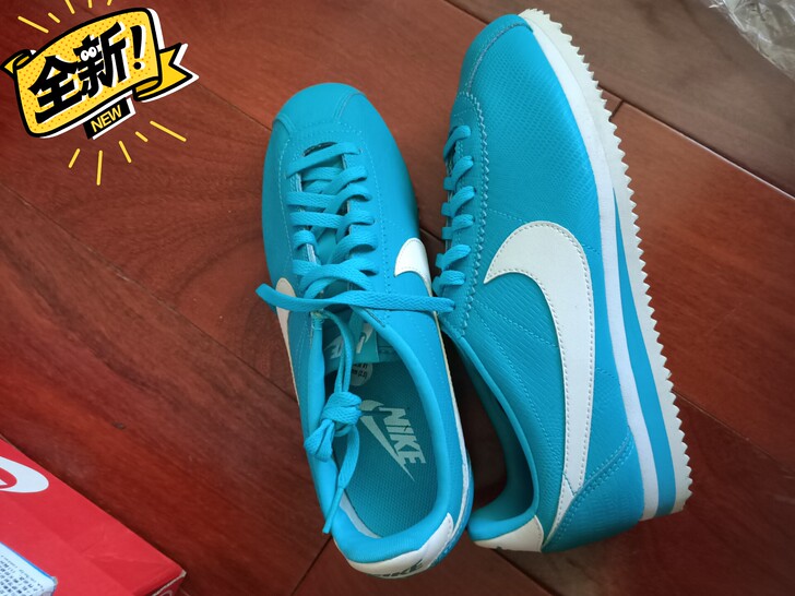 专柜正品全新NIKE阿甘经典休闲跑透气运动...