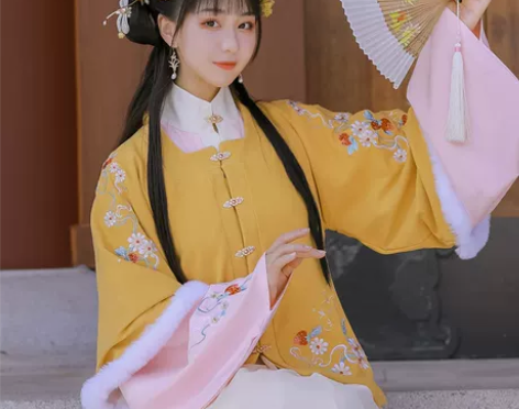 全新出  明制对襟半臂 黄色 买小了一次都...