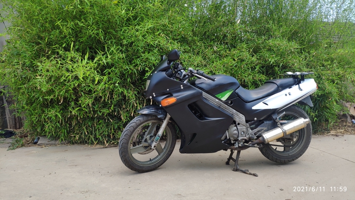川崎ZZR250双缸，发动机无拆修，动力强...