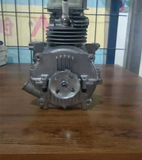 139四冲程发动机可以DIY自行车，小摩托...