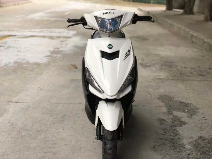 雅马哈格格110C   摩托车整车原装 内...