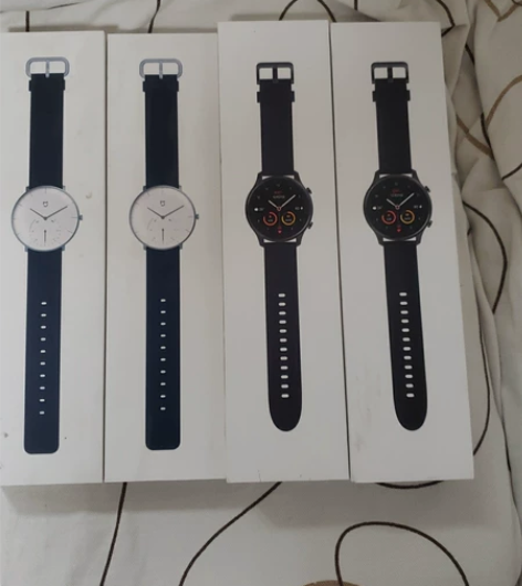 一共五款手表。两块米家石英表，没电没解绑。...