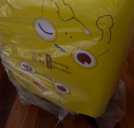 全新乐宁儿童拉杆箱，外面包装袋还在，一次都...