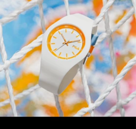 斐乐手表 旗舰店发货，全新 有玫红色 有货了