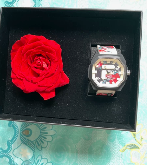 斐乐永生花手表套盒 情人节可以送女朋友哦这...