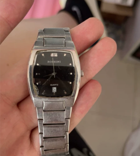 罗西尼石英手表 没电了，装电子可正常走 包...