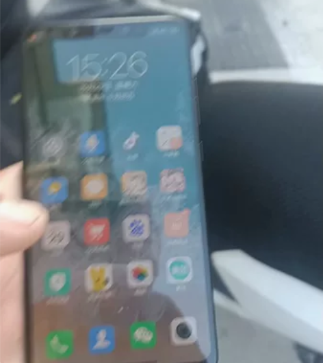 小米8一代神机内存6+64备用机无敌。喜欢...