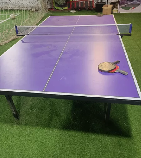 乒乓球台一张。超低价出手。需要的联系送球拍...