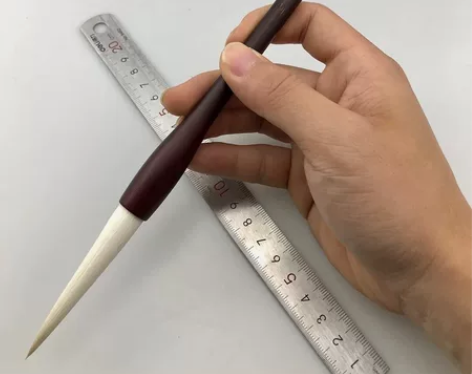 纯羊毫一支 纯羊毫制作，弹性极软，发透入墨...