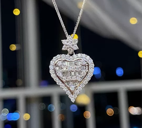 18K85分桃心钻石项链 斩男级项链~视觉...