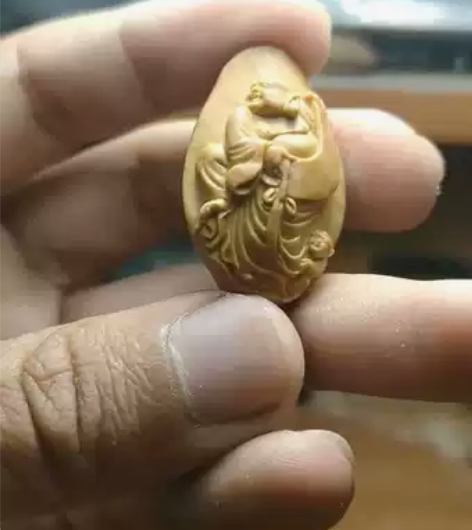 橄榄核雕刻【浮雕弥勒】橄榄核雕刻【浮雕弥勒...