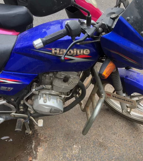 没跑多少公里  好省油 油价8元一升时 油...