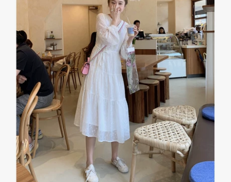 白色连衣裙女仙气质显瘦秋冬内搭收腰egg裙...