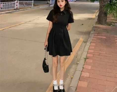 【88狂欢价】甜美心机polo黑色连衣裙女...