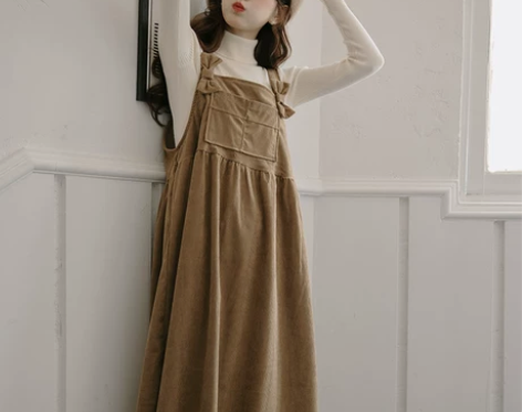 秋冬季新款复古灯芯绒背带裙学院风宽松遮肉显...