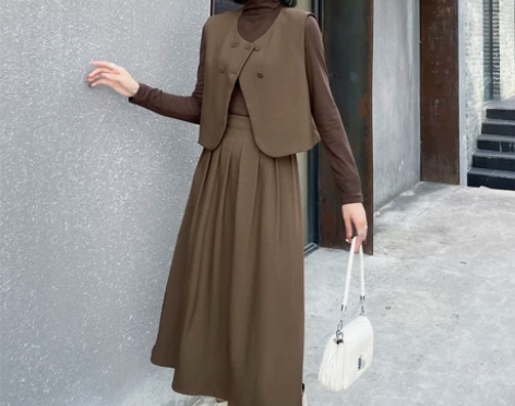 时尚连衣裙套装女2022早春新款百褶半身伞...