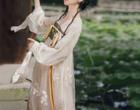 梅子熟了.汉 原创设计汉元素齐胸裙超仙的刺...