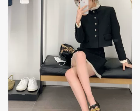 秋冬女装炸街复古chic小香风两件套装减龄...