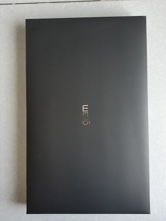 LG电脑 16寸的i7，16G，1TB，黑...