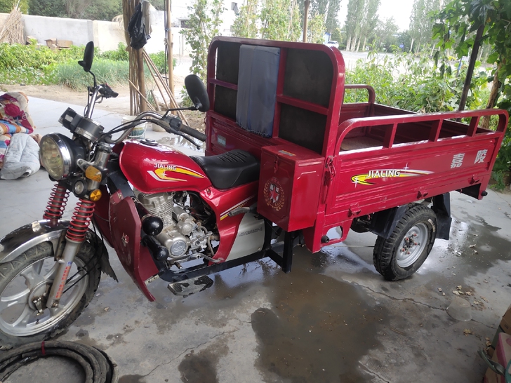 品牌型号 嘉陵二手三轮摩托车125