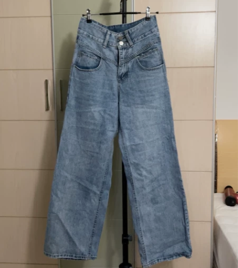 高腰牛仔裤 中码 感兴趣的话点“我想要”和...