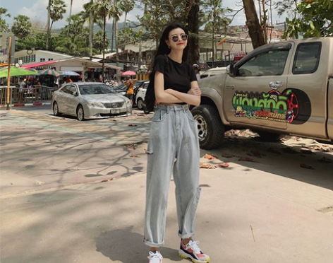 范智乔 破洞牛仔裤女宽松2019春夏季新款...