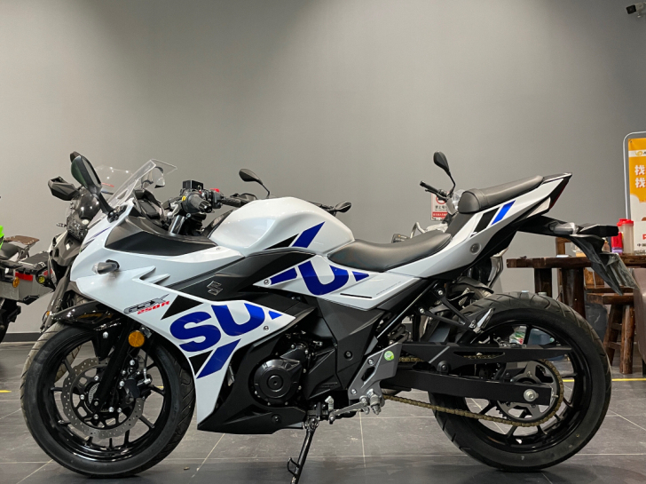 【车辆信息】铃木GSX250