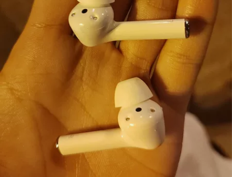 荣耀flypots3   只有耳机，左右耳...