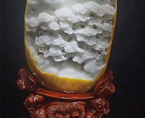 39斤 海派工。新疆和田玉风水（山水意境）...