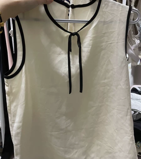 小蝴蝶结无袖雪纺背心~S码全新~ 无关品牌...
