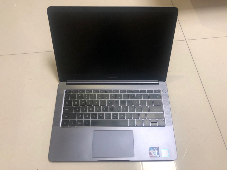 华为荣耀笔记本电脑轻薄本，无边框，星空灰，...